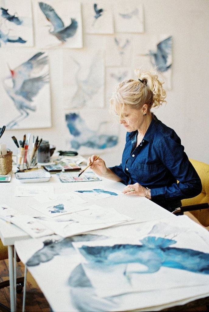 Holly Wach (artist) painting an original watercolor